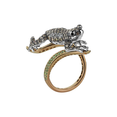 Prsten s bílými, hnědými a černými diamanty a granáty Luxury Frog